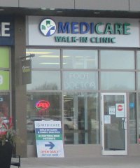 Store front for Medicare Walk In Clinic